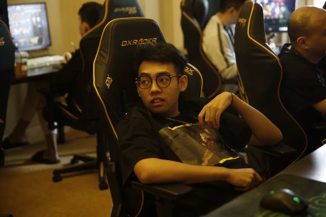 TL 3-0 C9：北美银河战舰彻底沉船！C9惨遭横扫无缘成都MSI