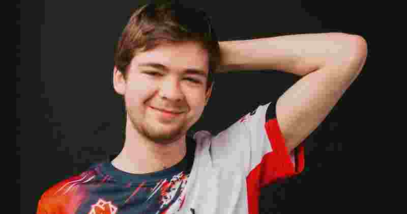 B8 输给 PARIVISION ，NIP 战胜 OG 在 StarSeries Fall 2025 上半区四分之一决赛中